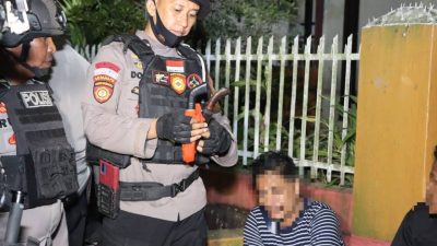 Patroli Polresta Kendari, Dua Pemuda Kedapatan Bawa Badik