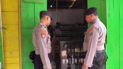 Polres Konut Sita Puluhan Botol Miras di Hari Kedua Operasi Pekat Anoa 2023