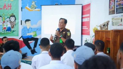 Program Jaksa Masuk Sekolah, Kejati Sultra Sambangi SMAN 11 Kendari