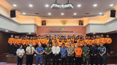 Basarnas Kendari Latih Puluhan Potensi SAR Teknik Pertolongan Pertama