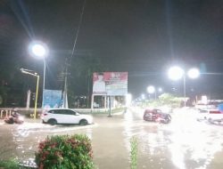 Diguyur Hujan Deras Sejumlah Ruas Jalan Protokol Kendari Terendam Banjir
