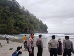Satu Wisatawan Hilang, Pantai Taipa Ditutup Sementara untuk Berenang