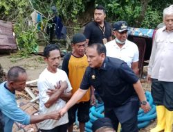 Pj Gubernur Sultra Tinjau Korban Banjir Bandang Kendari