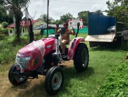 SMKN Pertanian Konawe Terima Traktor Roda 4 dari Dikbud Sultra