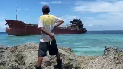 Kapal Kargo Ditemukan Terdampar dalam Kondisi Terbakar di Wakatobi