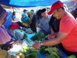 La Ode Darwin Blusukan ke Pasar-pasar Tradisional di Muna Barat