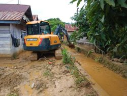 Korban Banjir di Punggolaka Tuntut Pembangunan Rumah A99 Dihentikan