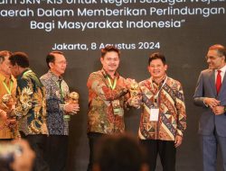 Bupati Koltim Terima Penghargaan UHC: Dukung Program JKN dan SDGs 2030