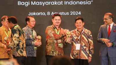 Bupati Koltim Terima Penghargaan UHC: Dukung Program JKN dan SDGs 2030