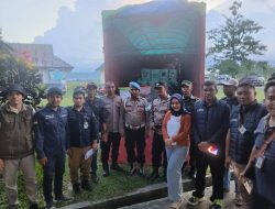 Personel Polresta Kendari Kawal Distribusi Logistik ke PPK di Empat Wilayah