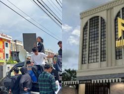 Michelin Karaoke Didemo Terkait Skandal Seragam SMA
