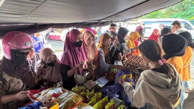 Polda Sultra Gelar Pasar Murah, Warga Serbu Kebutuhan Pokok Jelang Ramadhan!